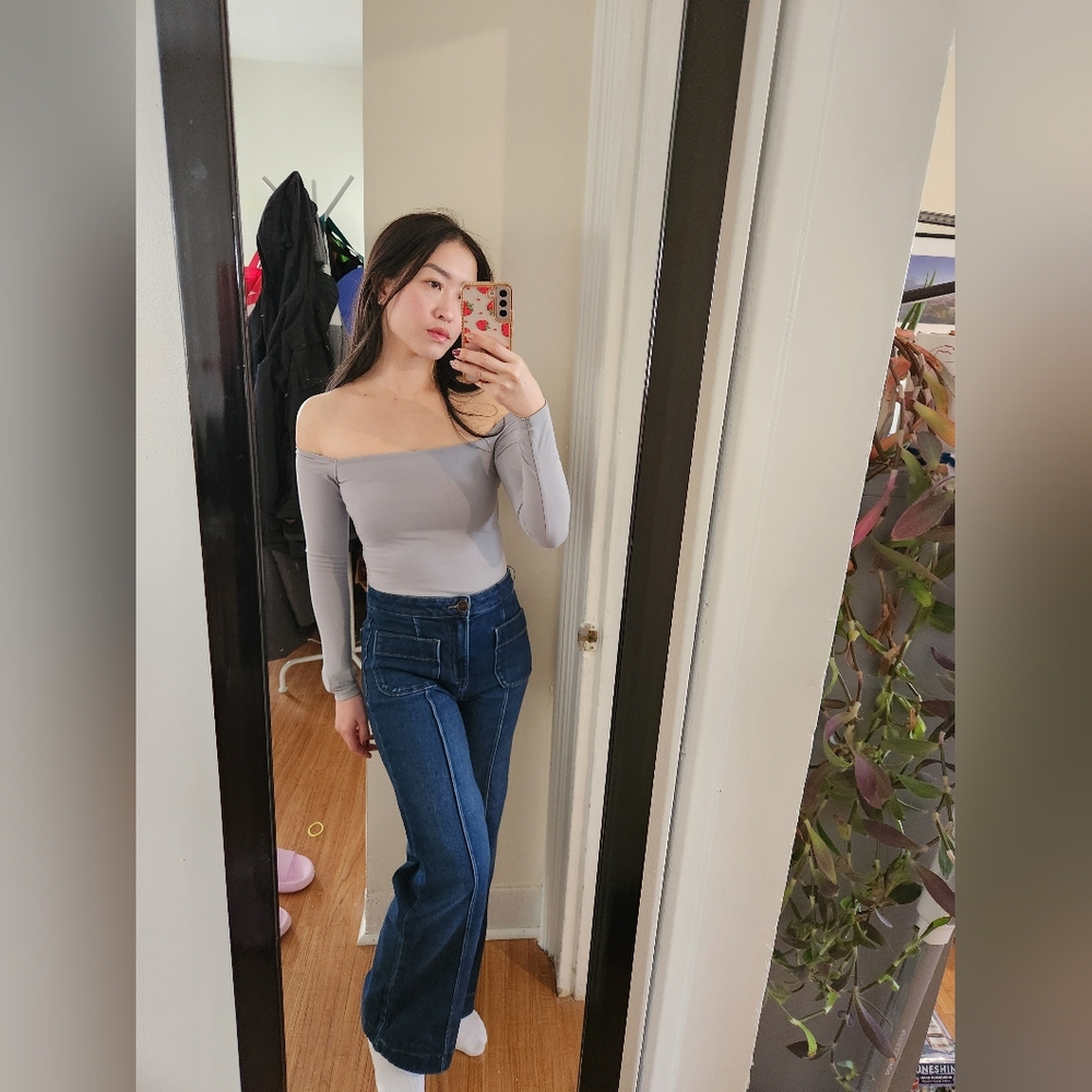 Like New Abercrombie & Fitch Gray Bodysuit (XXS)